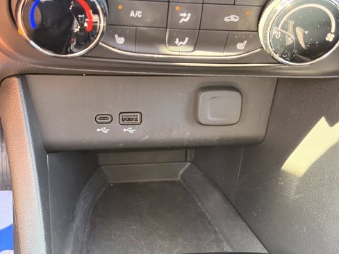 Used 2024 Buick Encore GX Preferred w/ Comfort Package FWD image 29