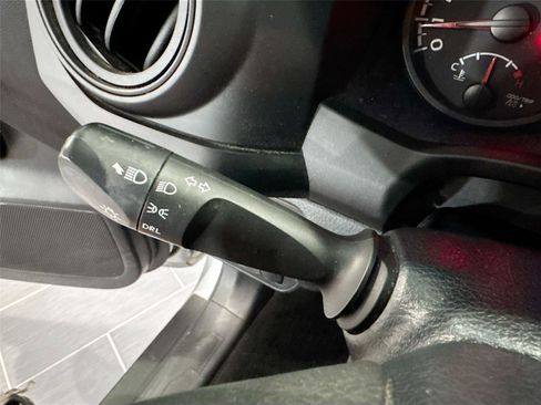 Used 2020 Toyota Tacoma SR w/ SX Package image 5