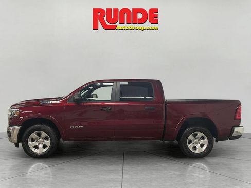 Used 2025 RAM 1500 Big Horn AWD/4WD image 2