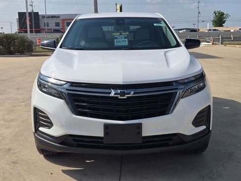 Certified 2024 Chevrolet Equinox LS w/ LS Convenience Package FWD image 2