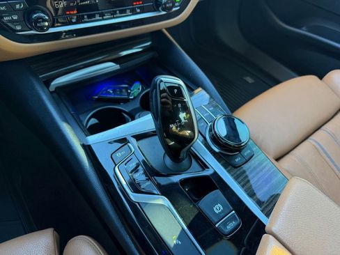 Used 2019 BMW 540i xDrive w/ Convenience Package image 42