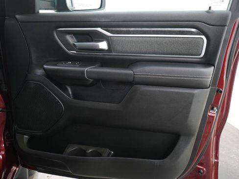 Used 2019 RAM 1500 Big Horn AWD/4WD image 9