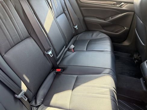 Used 2018 Honda Accord EX-L image 19