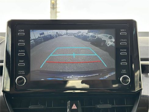 Used 2020 Toyota Corolla LE image 24