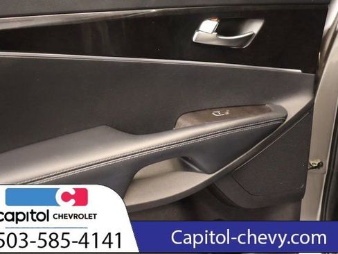 Used 2017 Kia Sorento LX w/ LX Convenience Package image 29