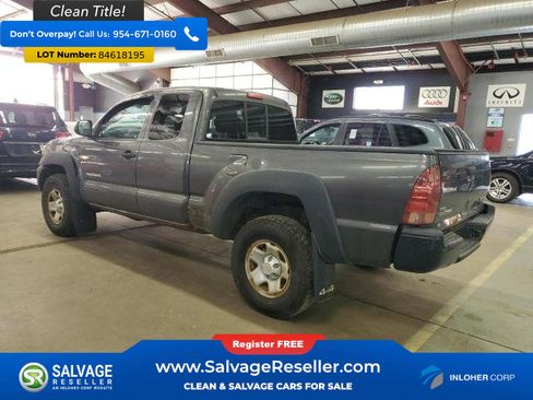 Used 2015 Toyota Tacoma 4x4 Access Cab w/ Convenience Package image 3
