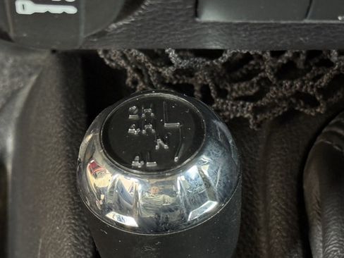 Used 2016 Jeep Wrangler Unlimited Sport w/ Connectivity Group image 32