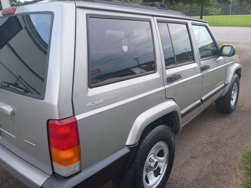Used 2000 Jeep Cherokee Sport AWD/4WD image 6