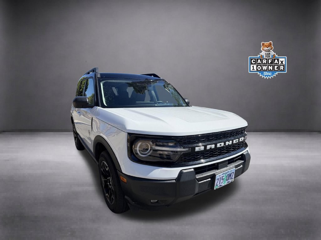 Used 2025 Ford Bronco Sport Outer Banks AWD/4WD image 2