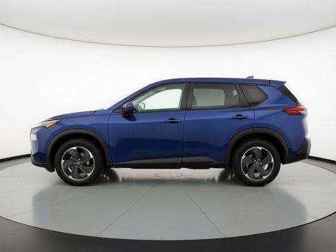 Used 2025 Nissan Rogue SV FWD image 5