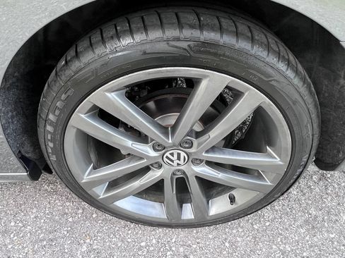 Used 2019 Volkswagen Passat 2.0T SE R-Line FWD image 19