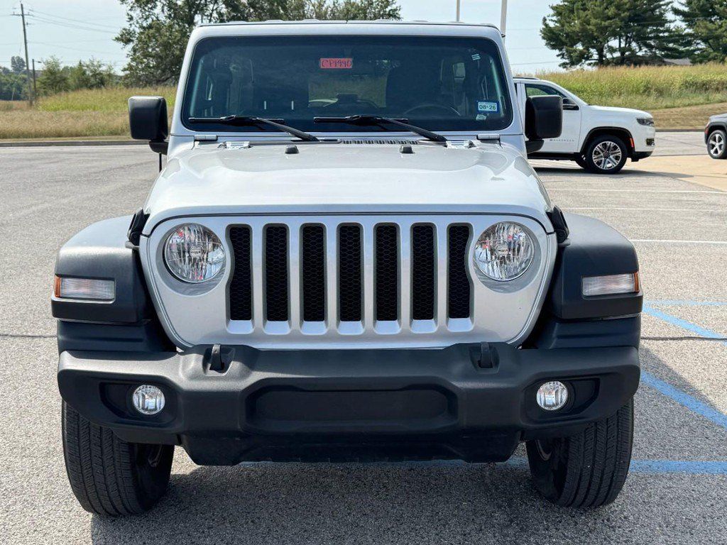 Used 2022 Jeep Wrangler Unlimited Sport AWD/4WD image 12