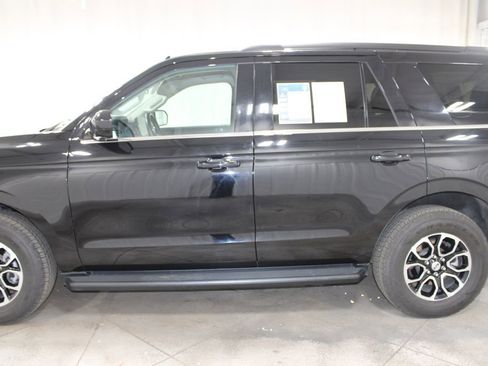 Used 2024 Ford Expedition XLT image 6