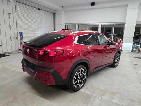 Used 2025 BMW X2 xDrive28i w/ Premium Package AWD/4WD image 6
