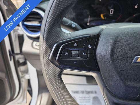 Used 2024 Chevrolet Trax LT FWD image 17