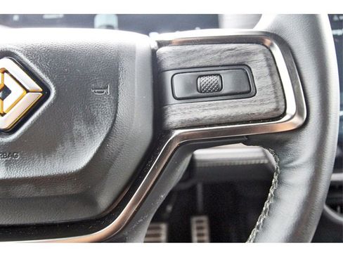 Used 2022 Rivian R1T Adventure image 19