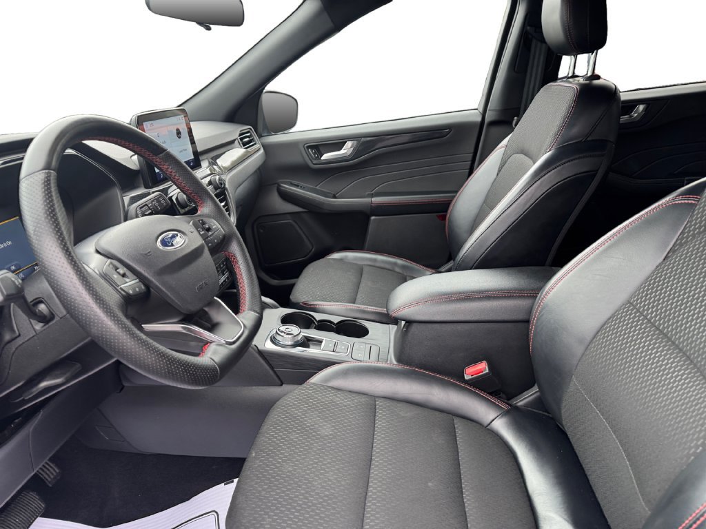 Used 2025 Ford Escape ST-Line Select AWD/4WD image 9