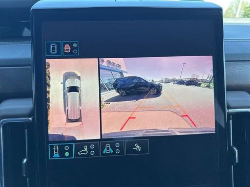 Used 2025 GMC Yukon XL Denali Ultimate w/ LPO, Floor Liner Package image 35