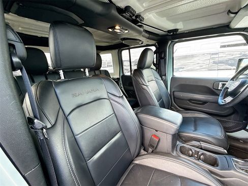 Used 2023 Jeep Wrangler Unlimited Sahara w/ Cold Weather Group image 30