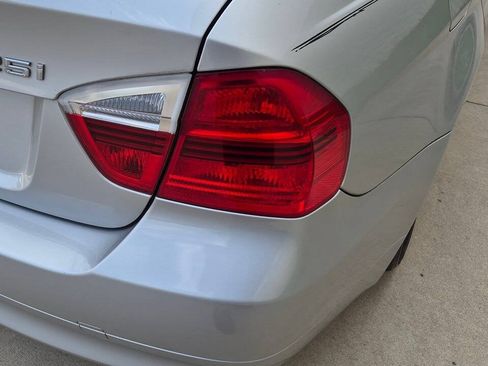 Used 2006 BMW 325i Sedan RWD image 25