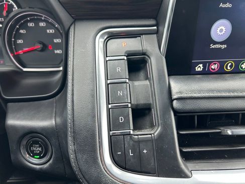 Used 2021 Chevrolet Tahoe Z71 w/ Z71 Signature Package image 16