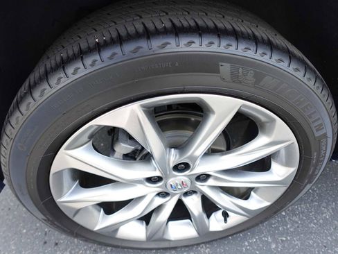 New 2025 Buick Envista Avenir image 33