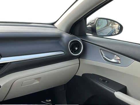 Used 2023 Kia Forte LXS image 28