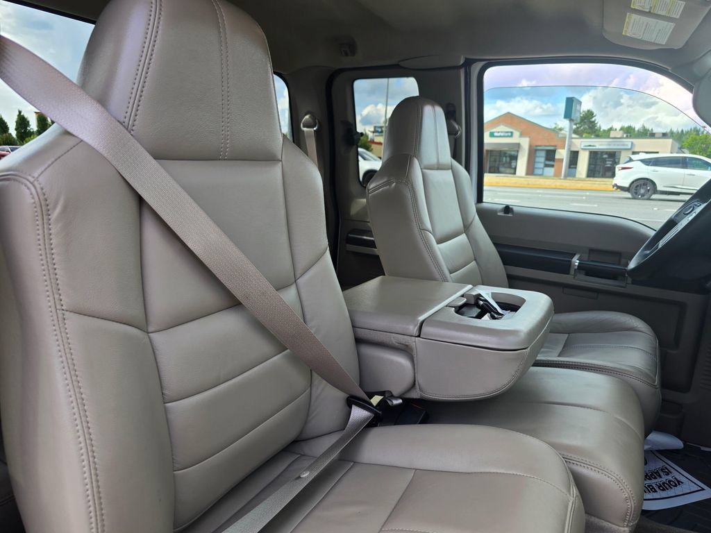 Used 2010 Ford F350 XLT AWD/4WD image 10