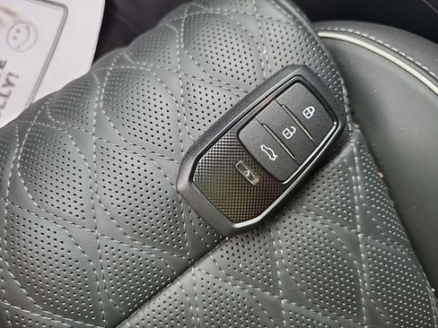 Used 2024 Genesis GV70 3.5T Sport w/ Sport Advanced Package image 12