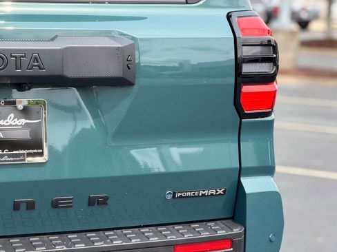 New 2026 Toyota 4Runner TRD Off-Road Premium AWD/4WD image 10