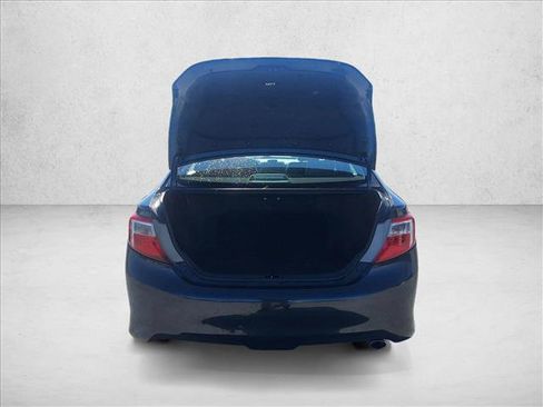 Used 2012 Toyota Camry SE image 14