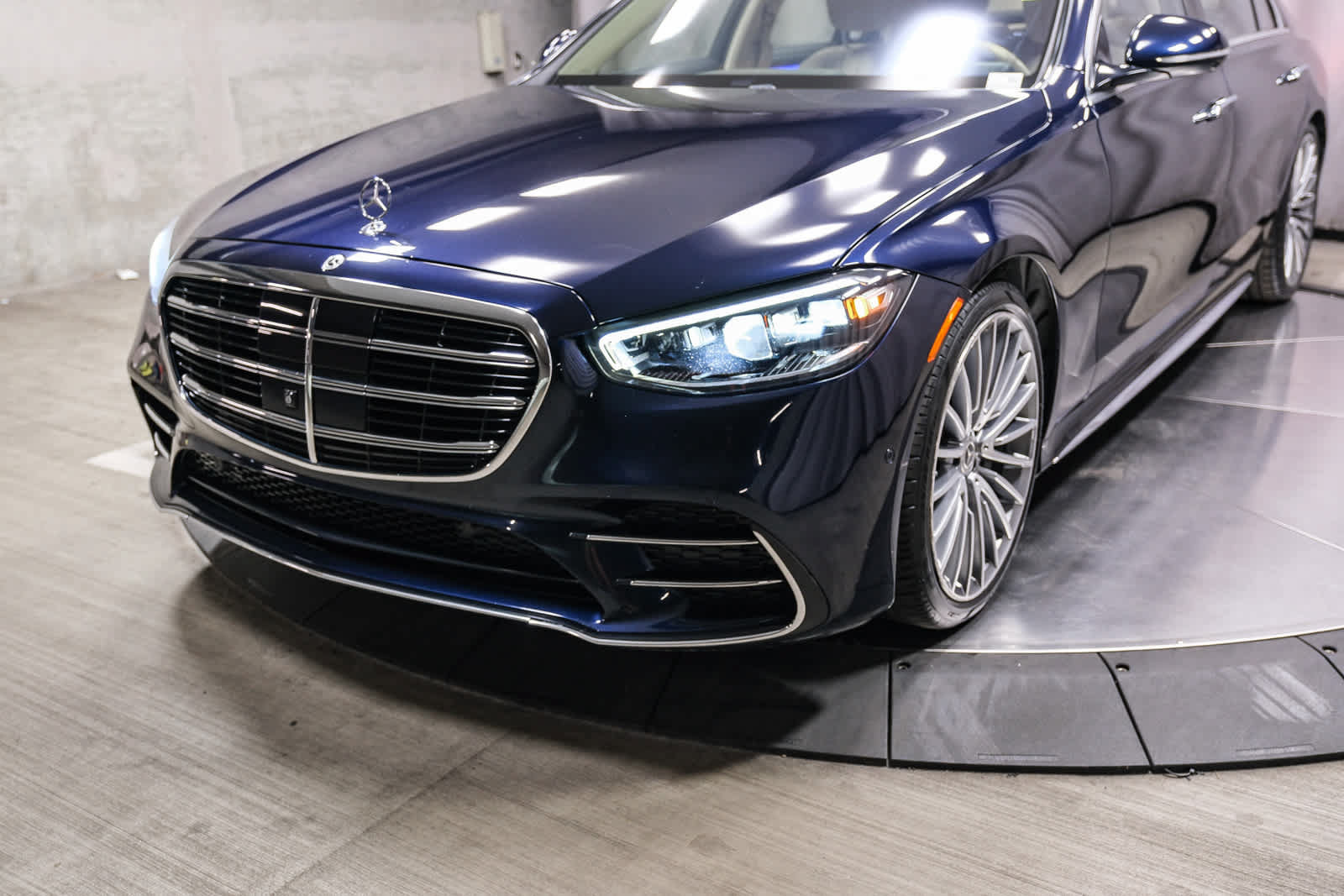 Certified 2022 Mercedes-Benz S 500 4MATIC image 11