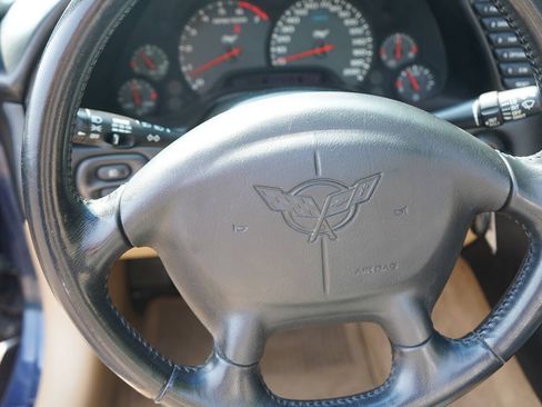 Used 2000 Chevrolet Corvette Convertible RWD image 20