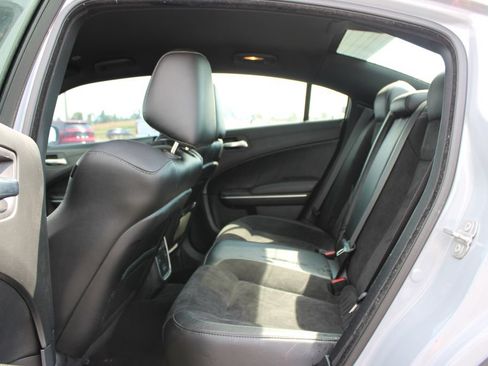 Used 2022 Dodge Charger Scat Pack w/ Plus Group RWD image 18