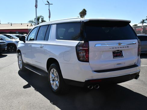 Used 2023 Chevrolet Suburban Premier RWD image 6