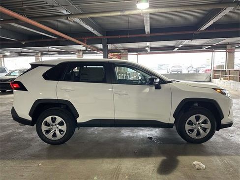 New 2025 Toyota RAV4 LE image 4