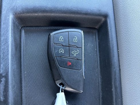 Used 2022 GMC Sierra 1500 SLT image 34