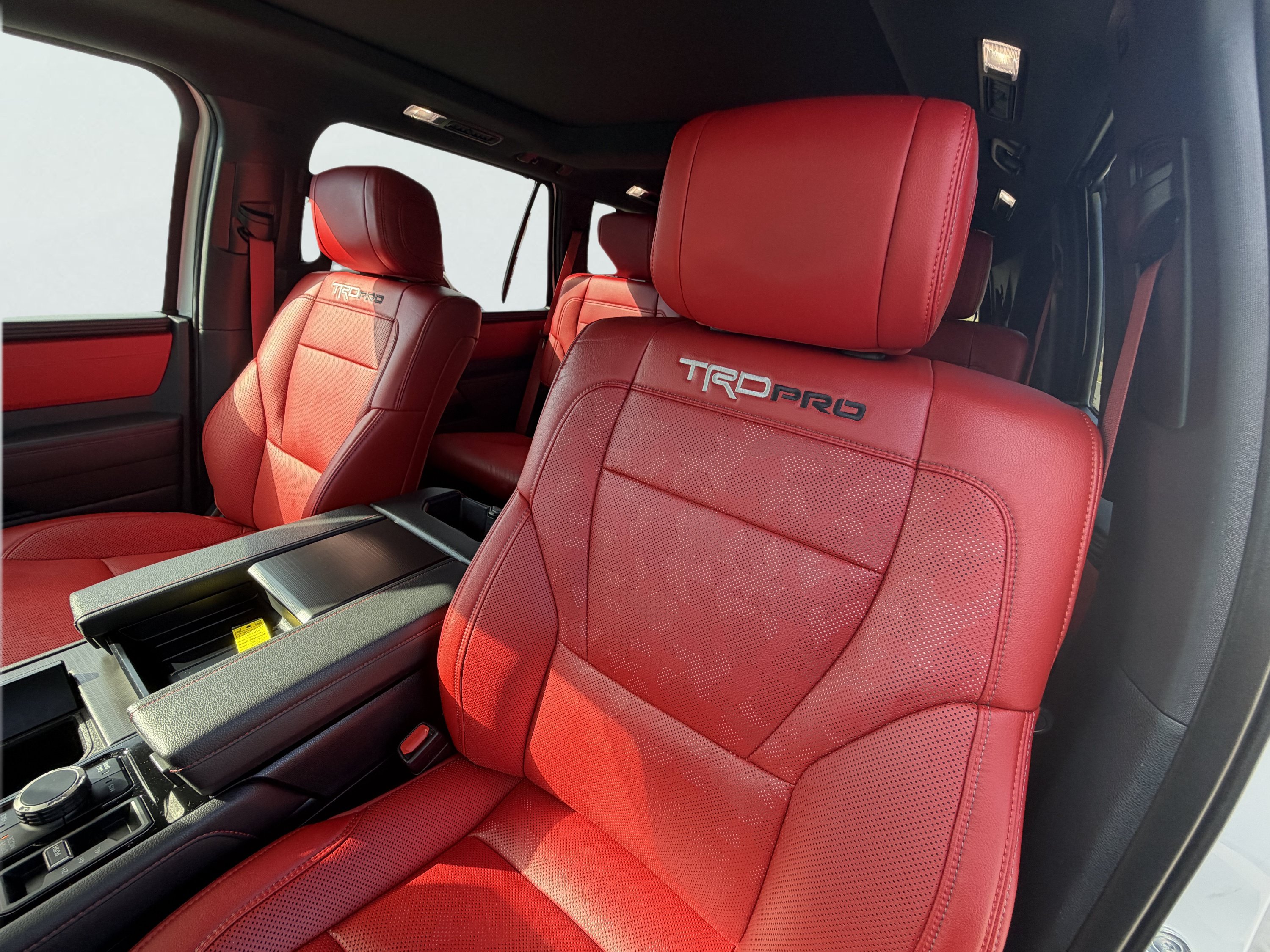 Used 2025 Toyota Sequoia TRD Pro AWD/4WD image 34