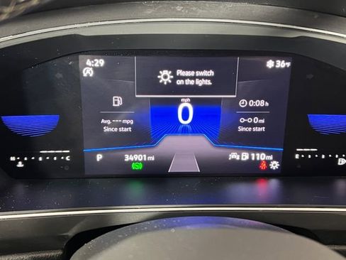 Used 2022 Volkswagen Tiguan SE image 24