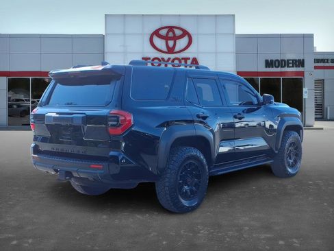 Certified 2025 Toyota 4Runner TRD Off-Road image 6