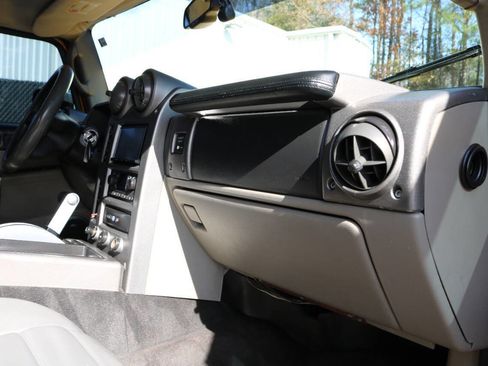 Used 2003 HUMMER H2 Base 4dr 4WD SUV w/ Preferred Equipment Group image 83