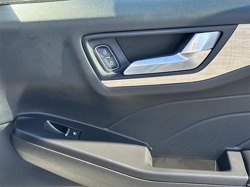 Used 2022 Ford Escape Titanium w/ Titanium Elite Package image 32