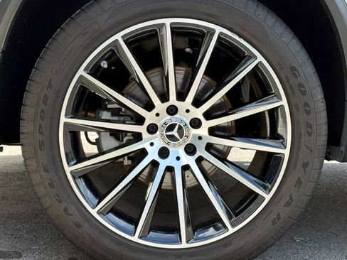 Used 2023 Mercedes-Benz GLC 300 4MATIC Coupe image 24