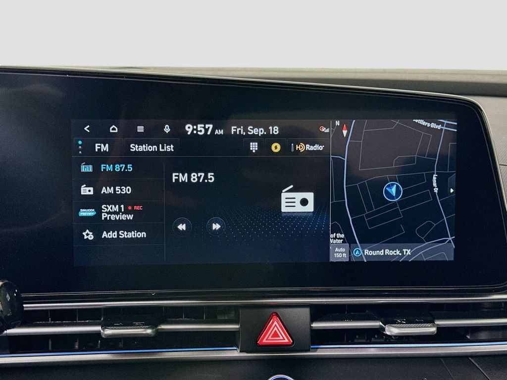 New 2026 Hyundai Elantra Limited FWD image 11