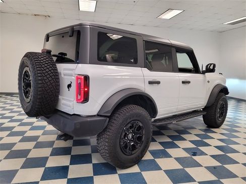 Used 2023 Ford Bronco Wildtrak image 7