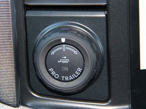 Used 2025 Ford F150 Platinum AWD/4WD image 36