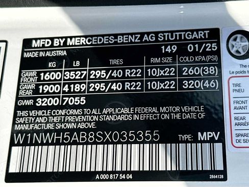 Used 2025 Mercedes-Benz G 63 AMG 4MATIC image 34