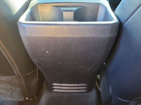 Used 2021 Toyota Tacoma Limited image 12