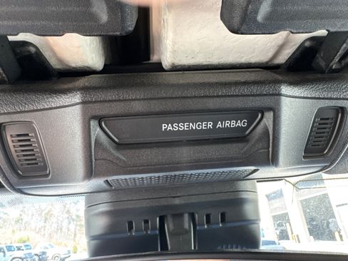 Used 2025 Jeep Wrangler Willys image 25