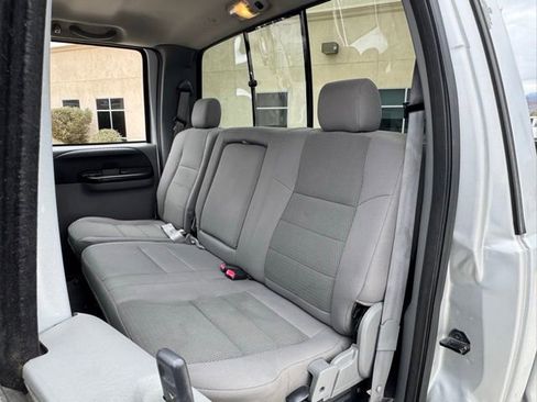 Used 2005 Ford F350 XLT image 30